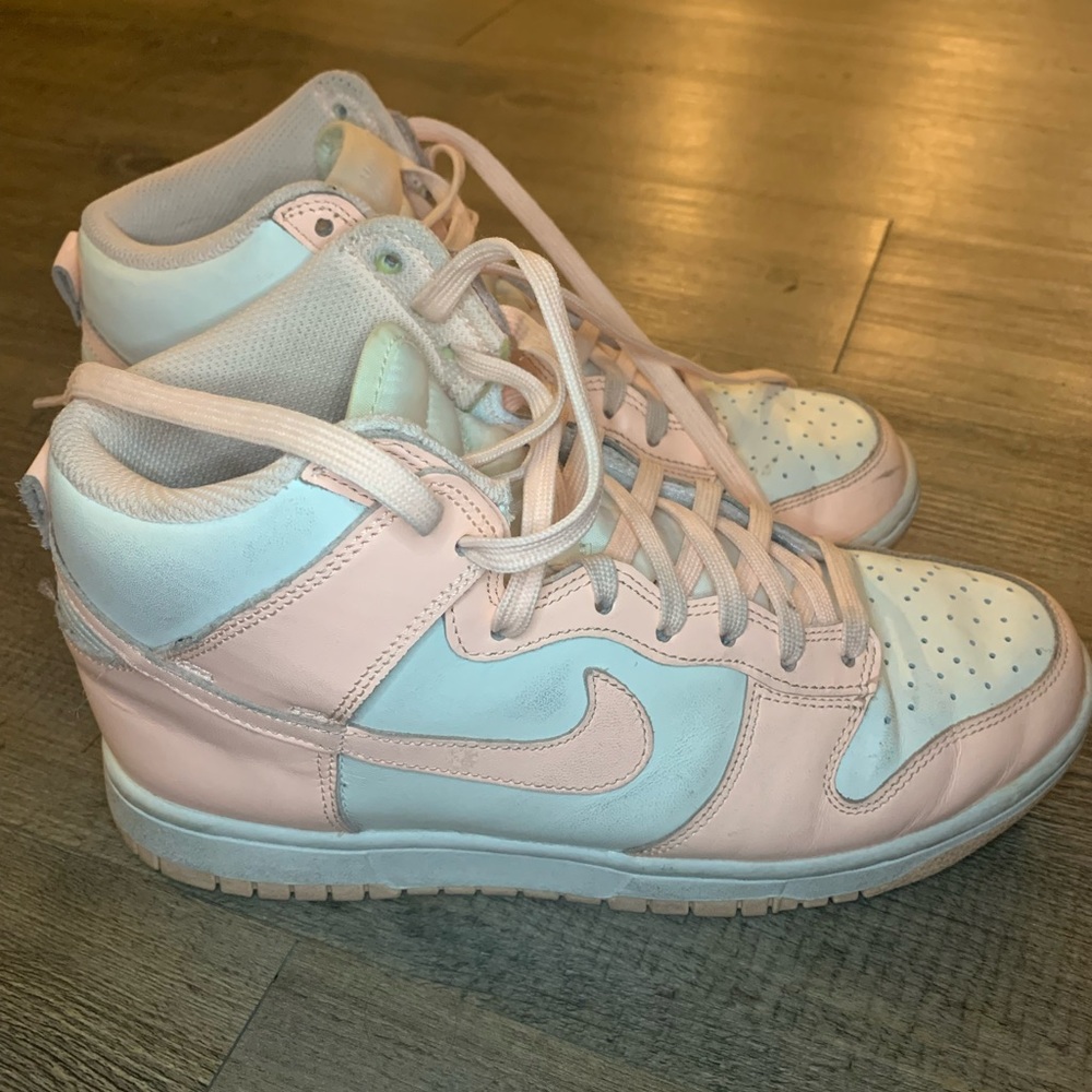 Nike High Top Dunk Women Size US 8